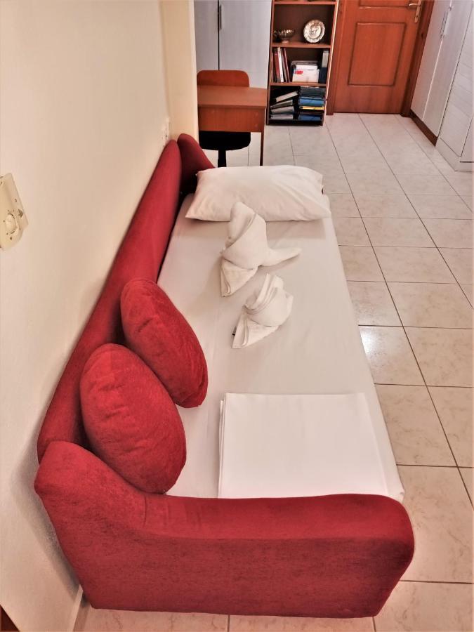 Family Yard House Kos Apartment ภายนอก รูปภาพ