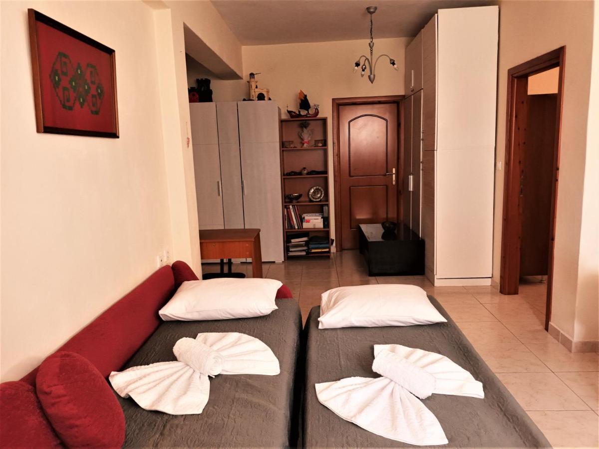 Family Yard House Kos Apartment ภายนอก รูปภาพ