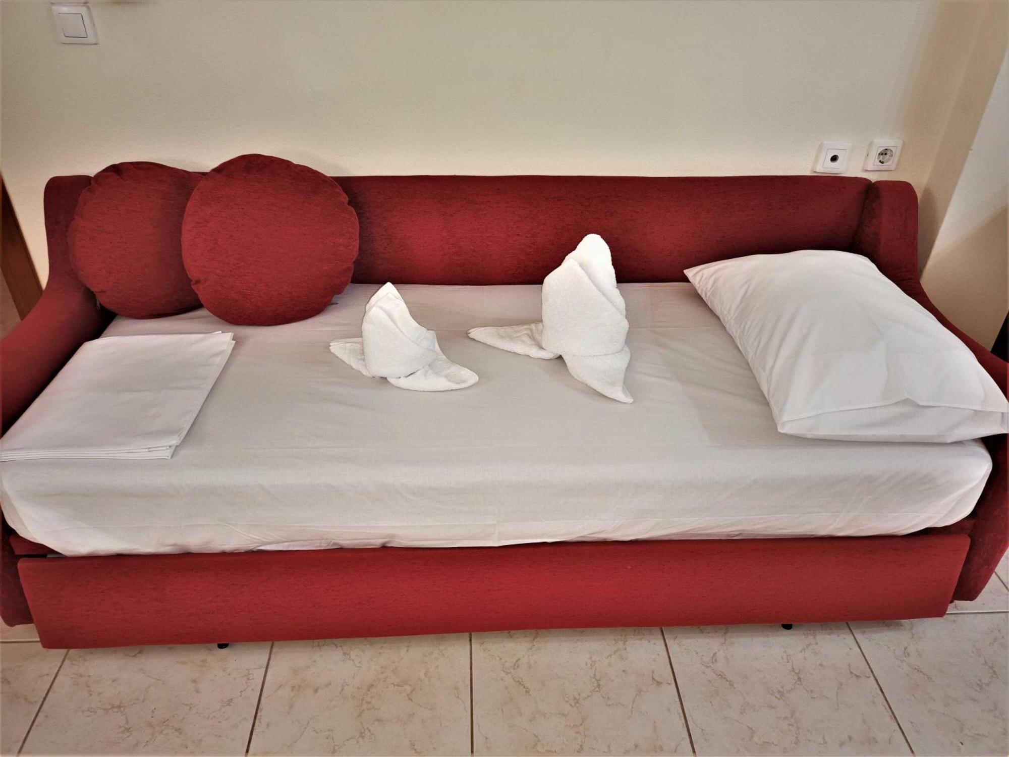 Family Yard House Kos Apartment ภายนอก รูปภาพ