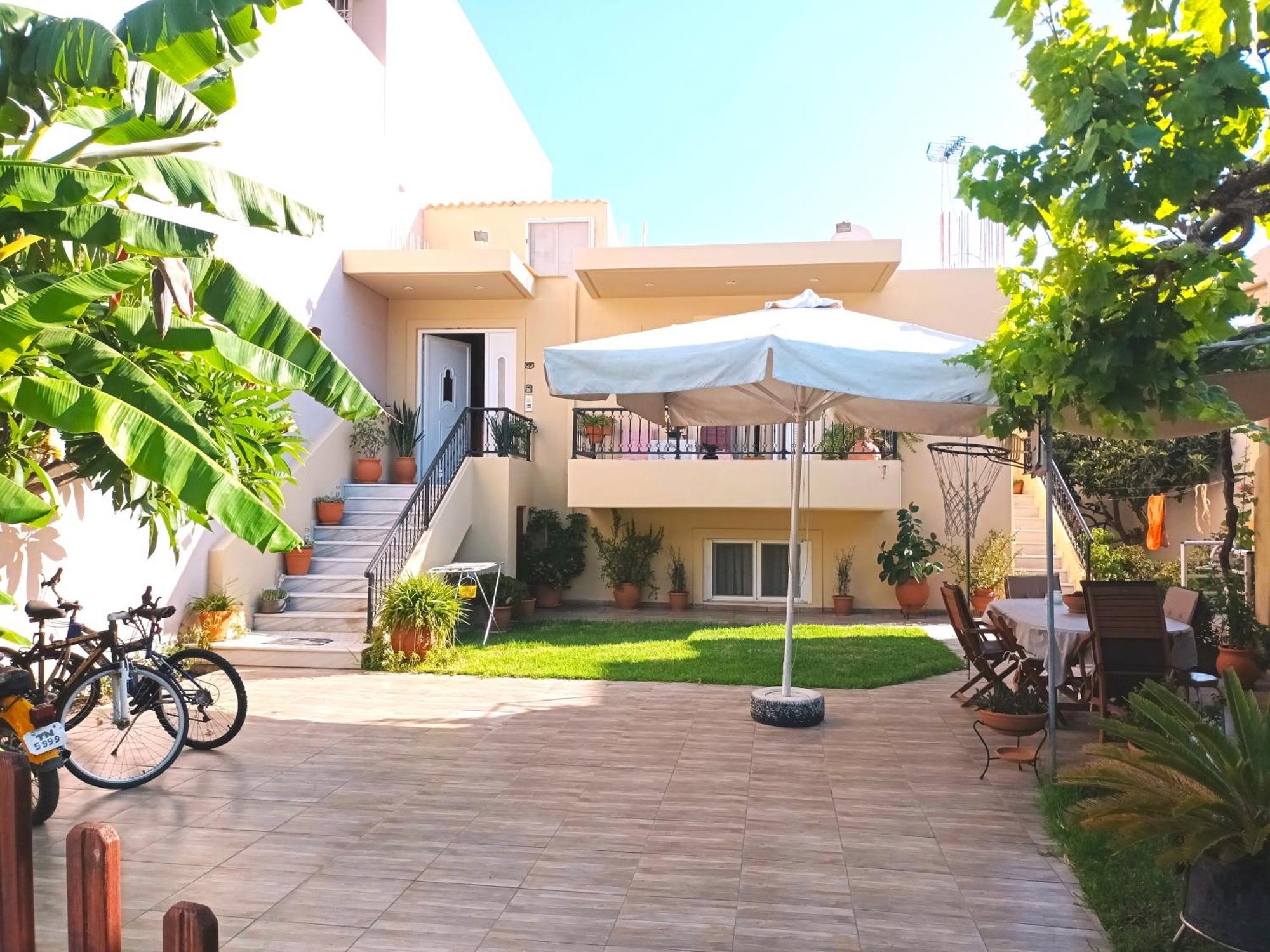 Family Yard House Kos Apartment ภายนอก รูปภาพ